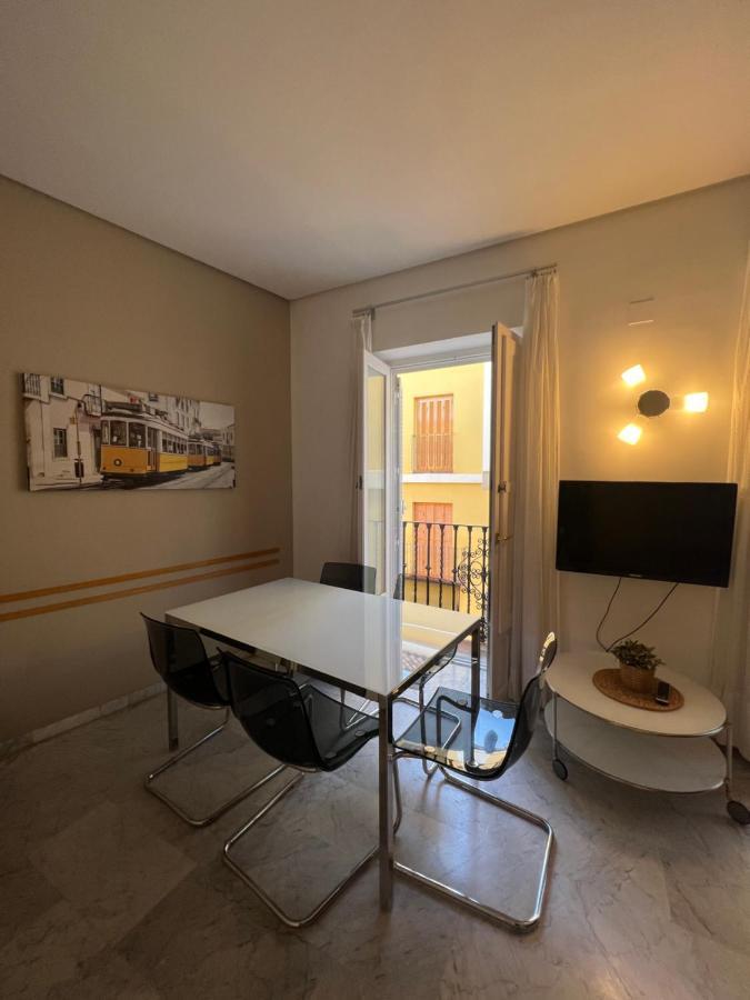 Iberflat Fabiola Apartment Seville Exterior photo